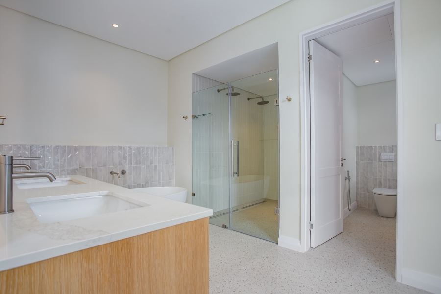 To Let 4 Bedroom Property for Rent in Val De Vie Estate Western Cape